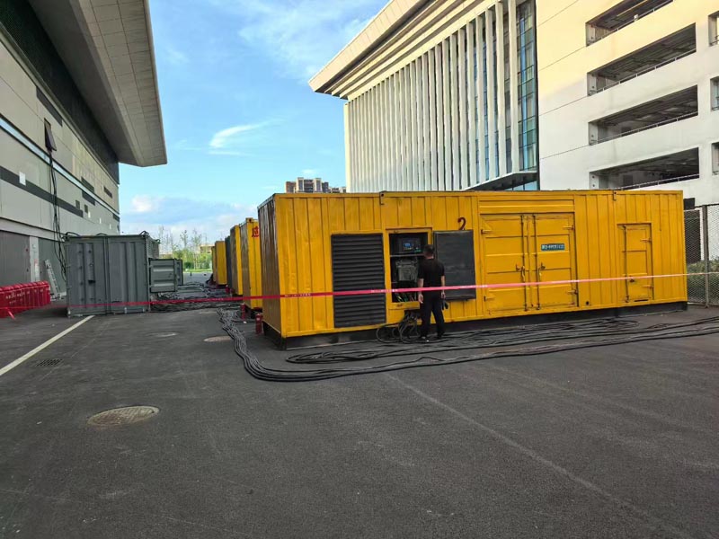 东凤镇柴油发电机冬季保养注意事项?