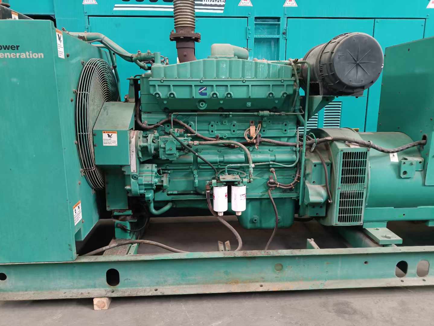 东凤镇过载会对 600kW 柴油发电机组造成哪些损害？